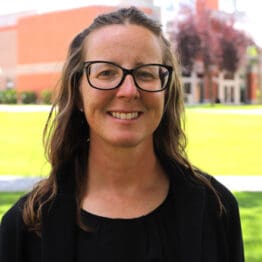 Dr. Janelle Handlos to Receive Alumni Distinguished Service Award
